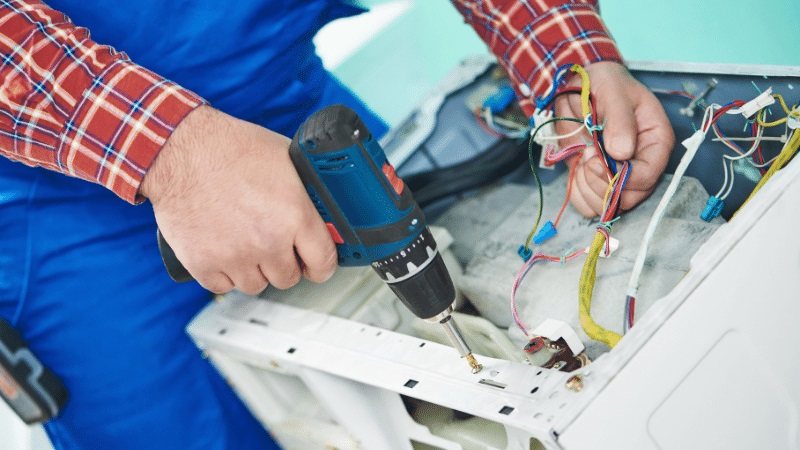 Darıca Eminçelik Eminçelik çamaşır makinesi kart tamiri – Su almama arızası orijinal parça ile giderildi. - Teknik servis örneği